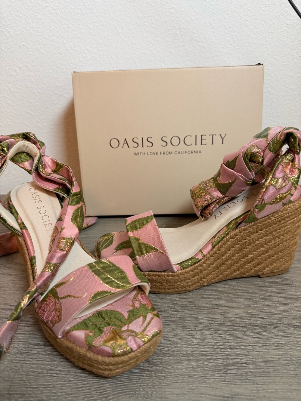 Oasis Society Pink Floral Espadrille Wedge Sandals